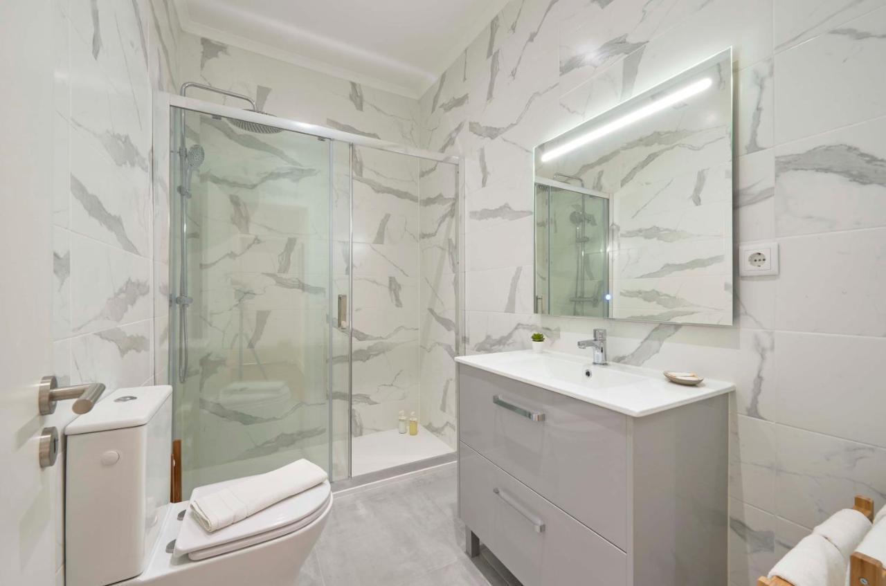 Spacious & Light-Filled 4Br Apartment By Timecoler Amadora Exterior photo