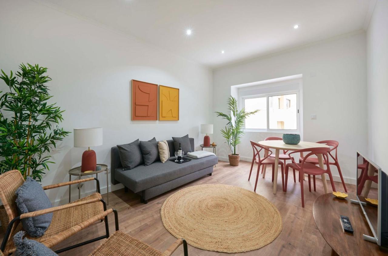Spacious & Light-Filled 4Br Apartment By Timecoler Amadora Exterior photo